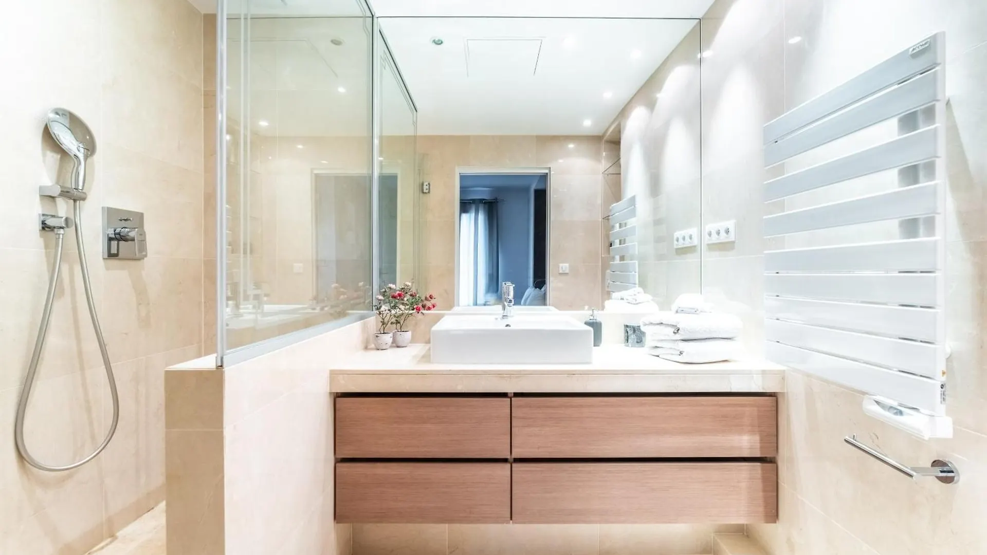 Apartment Luxury Living Georges V Paris